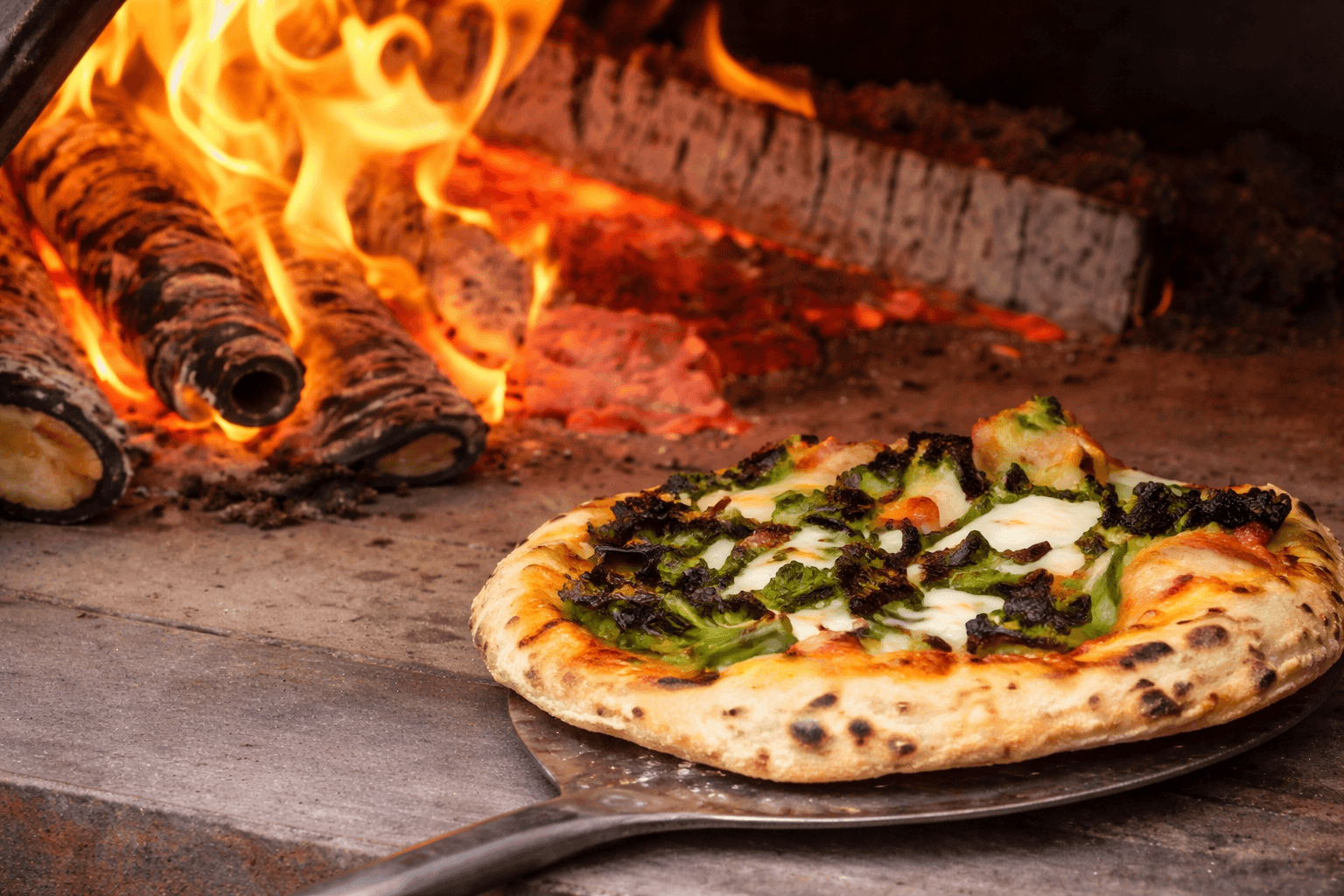 Bancali di legna da ardere